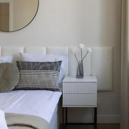 Elite Aura Old Town Apartament *